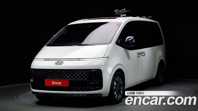 Hyundai Staria