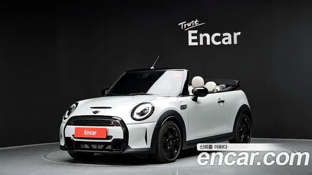MINI Cooper Convertible