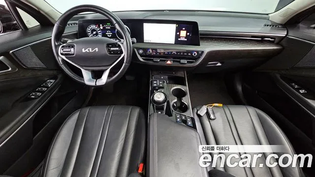 Kia K8 — интерьер