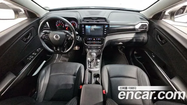 KG Mobility Tivoli — интерьер