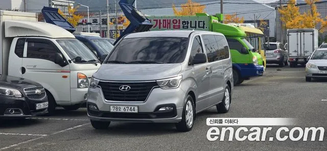 Hyundai Starex