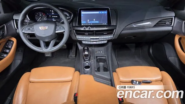 Cadillac CT5 — интерьер