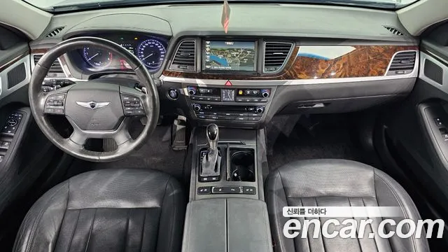 Hyundai Genesis — интерьер