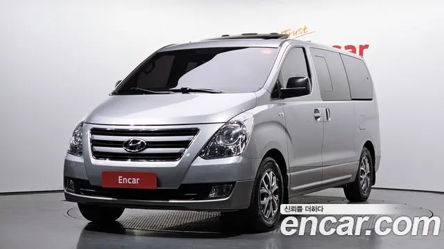 Hyundai Starex