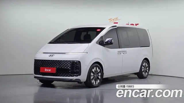 Hyundai Staria