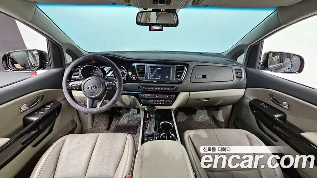 Kia Carnival — интерьер