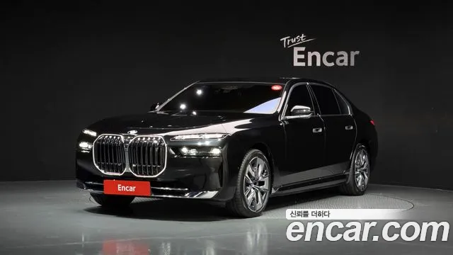 BMW i7