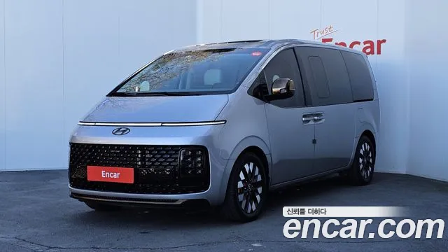 Hyundai Staria