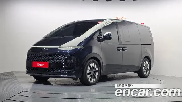 Hyundai Staria