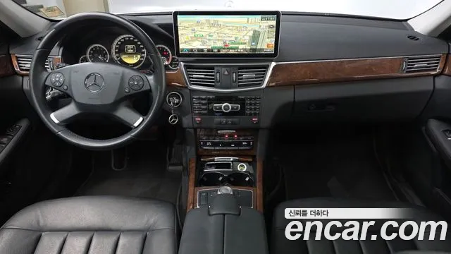 Mercedes-Benz E-класс — интерьер
