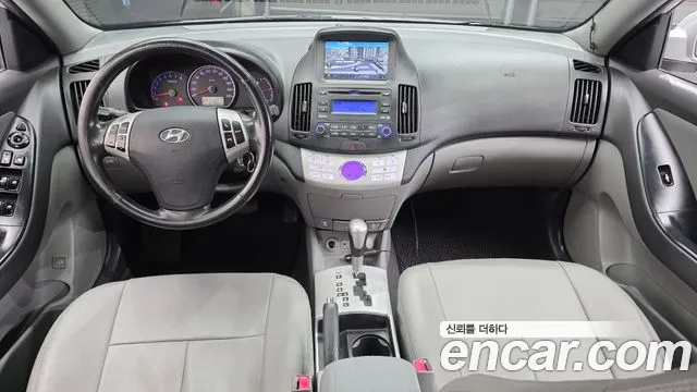 Hyundai Elantra — интерьер