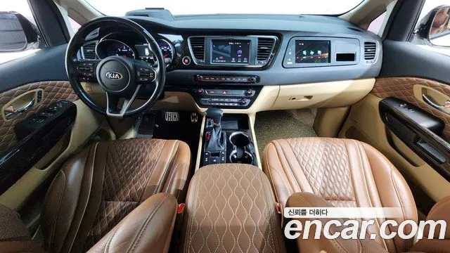 Kia Carnival — интерьер