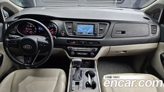 Kia Carnival — интерьер