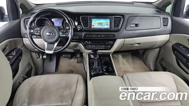 Kia Carnival — интерьер