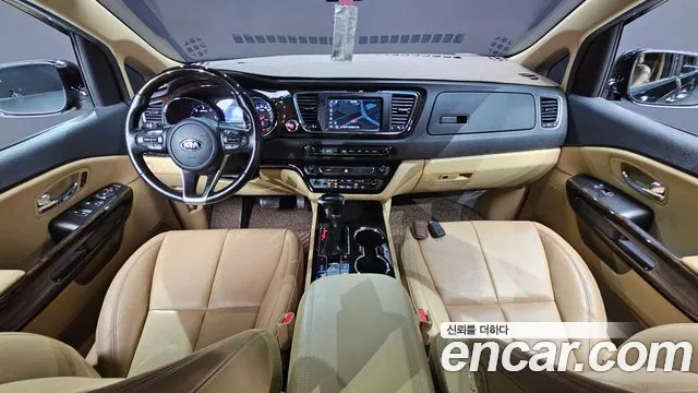 Kia Carnival — интерьер