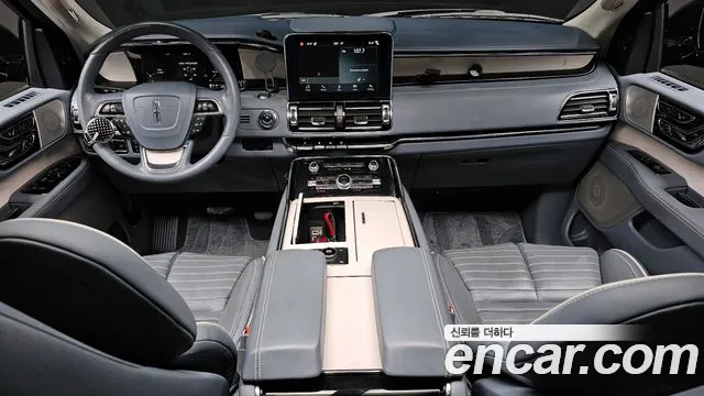 Lincoln Navigator — интерьер