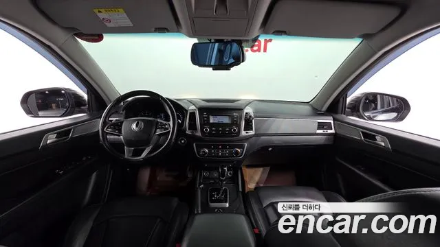 KG Mobility Rexton — интерьер