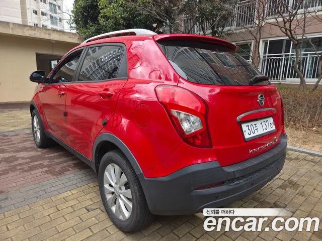 KG Mobility Korando — интерьер