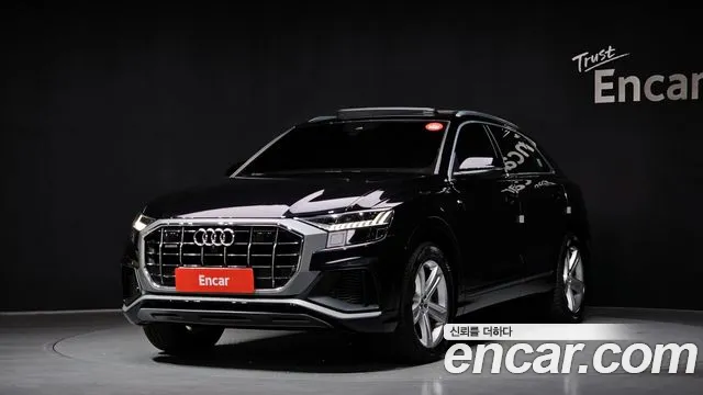 Audi Q8