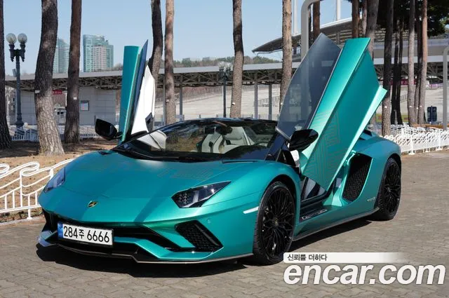 Lamborghini Aventador