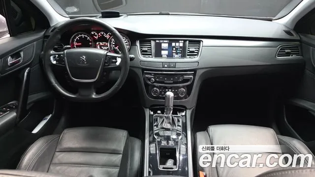 Peugeot 508 — интерьер