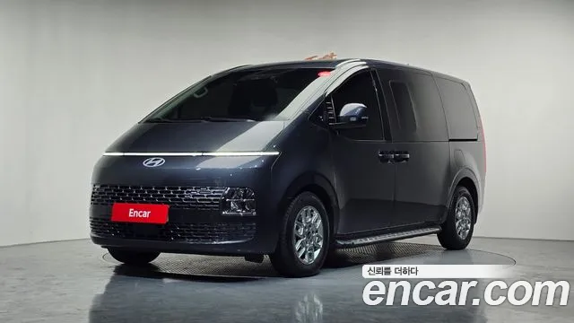 Hyundai Staria