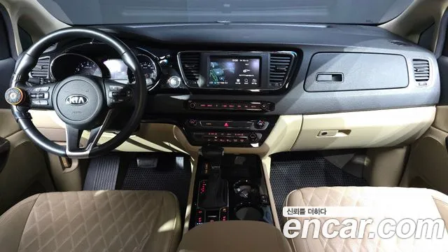 Kia Carnival — интерьер