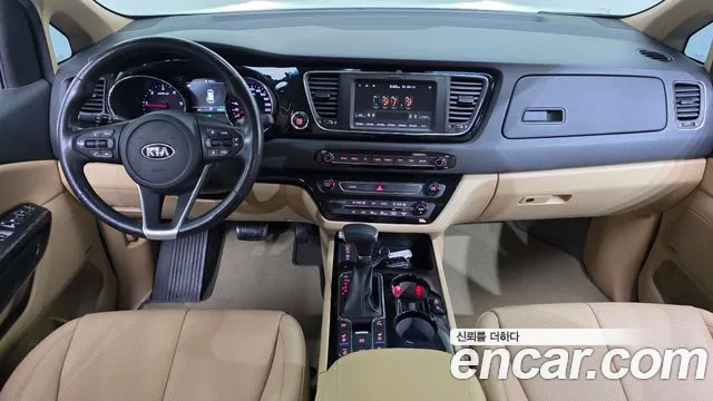 Kia Carnival — интерьер