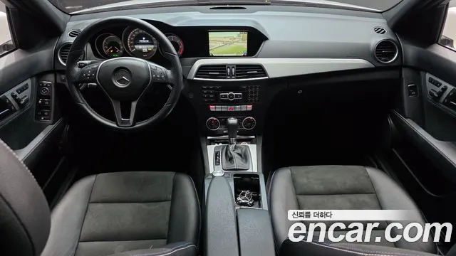Mercedes-Benz C-класс — интерьер