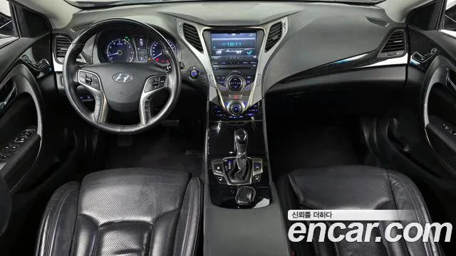 Hyundai Grandeur — интерьер