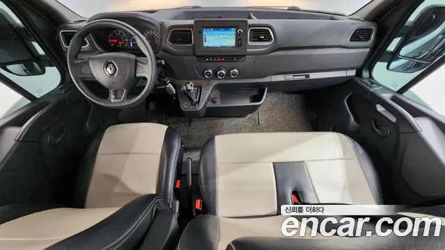 Renault Korea Master — интерьер