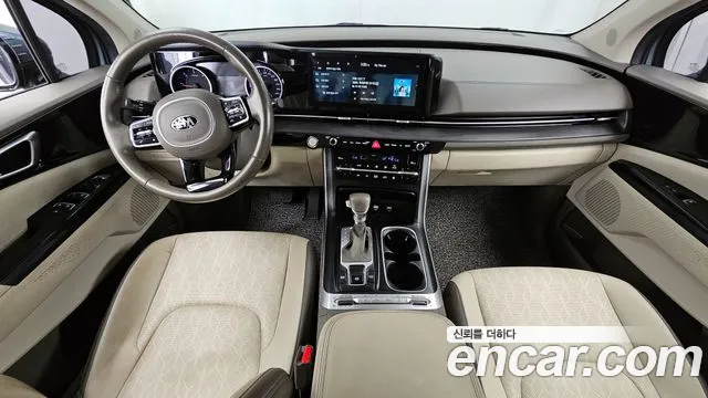 Kia Carnival — интерьер