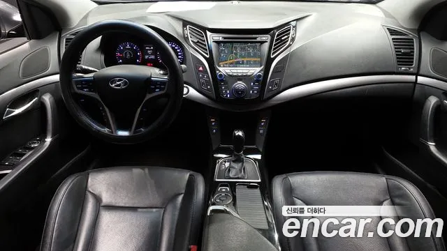 Hyundai i40 — интерьер