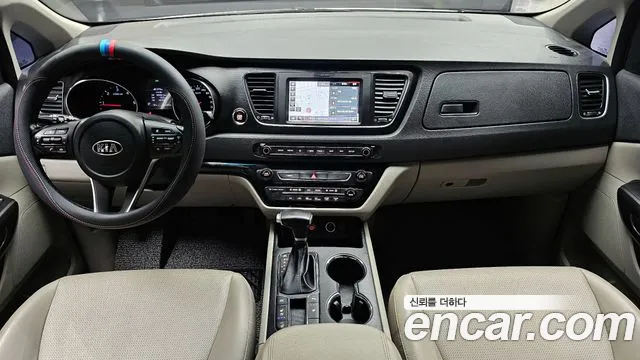 Kia Carnival — интерьер