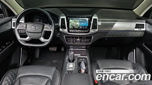 KG Mobility Rexton — интерьер