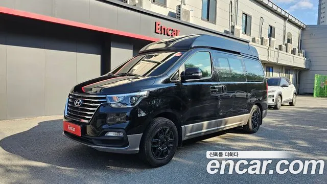 Hyundai Starex