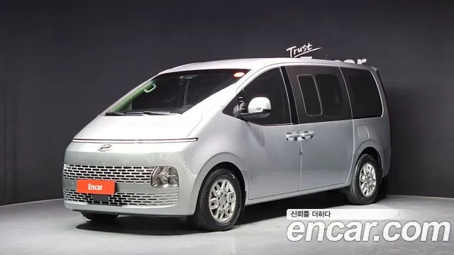 Hyundai Staria