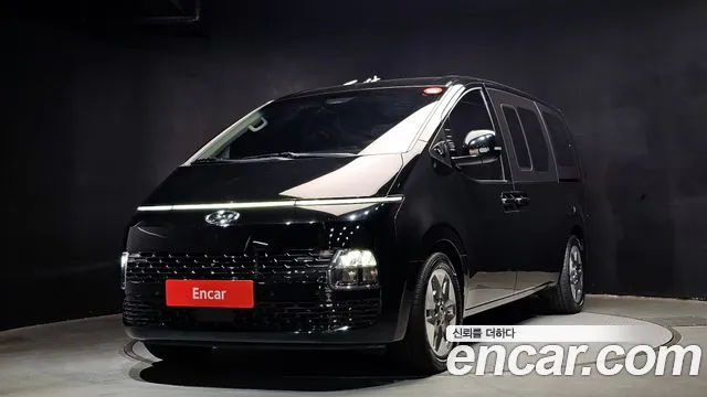 Hyundai Staria