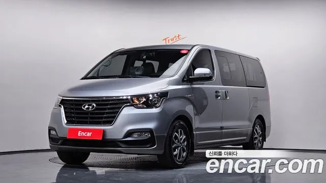 Hyundai Starex