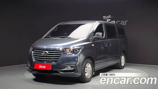 Hyundai Starex