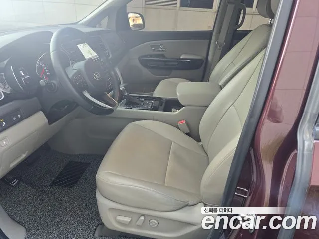 Kia Carnival — интерьер