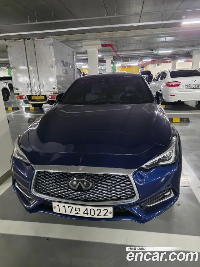 Infiniti Q60