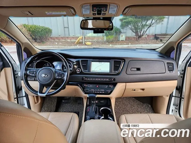 Kia Carnival — интерьер
