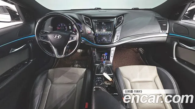 Hyundai i40 — интерьер