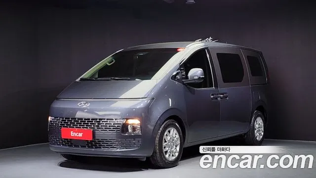 Hyundai Staria