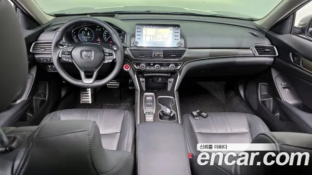Honda Accord — интерьер