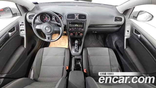 Volkswagen Golf — интерьер