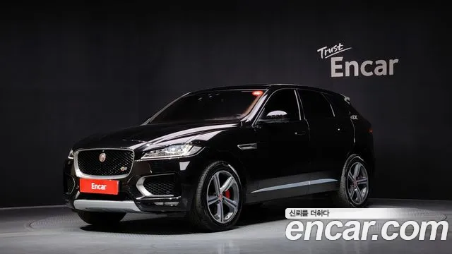 Jaguar F-Pace