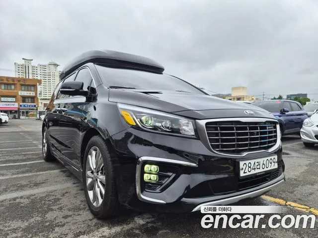 Kia Carnival — экстерьер