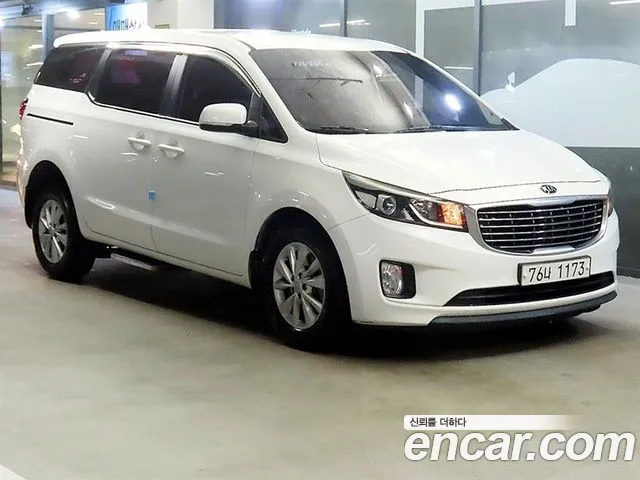 Kia Carnival — экстерьер